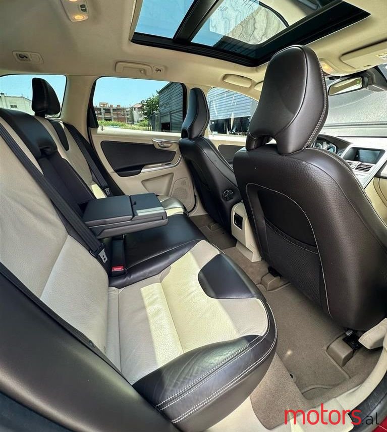 2011' Volvo Xc 60 photo #4