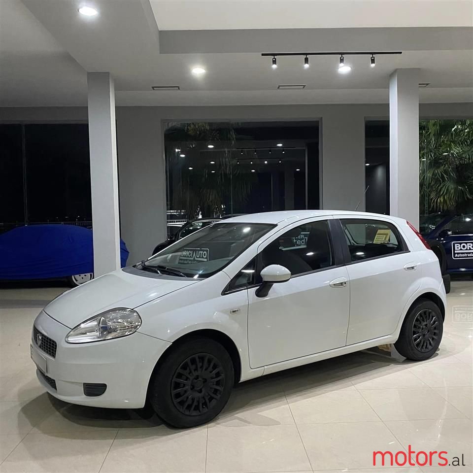 2009' Fiat Punto photo #1