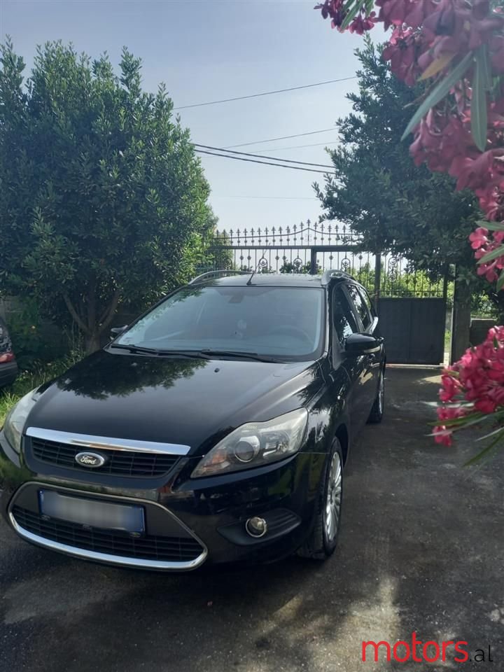 2010' Ford Focus photo #1