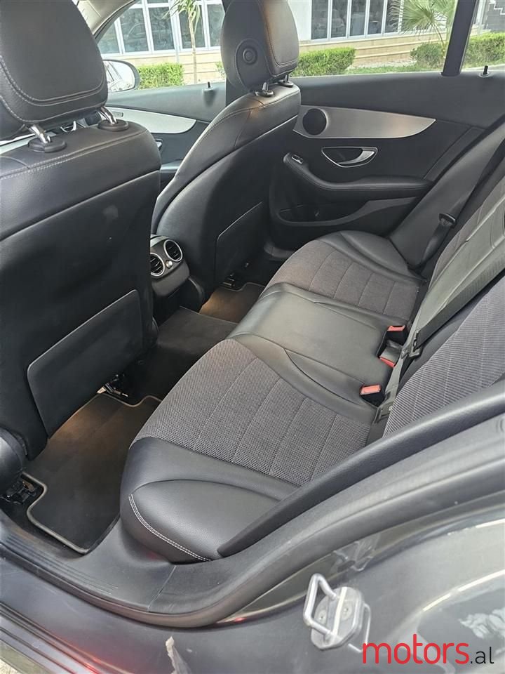 2020' Mercedes-Benz C 220 photo #4