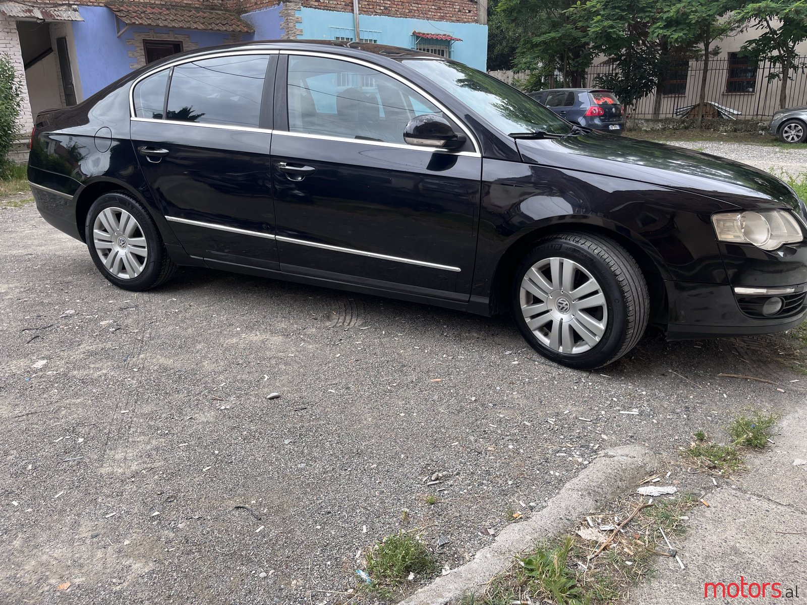 2005' Volkswagen Passat photo #5