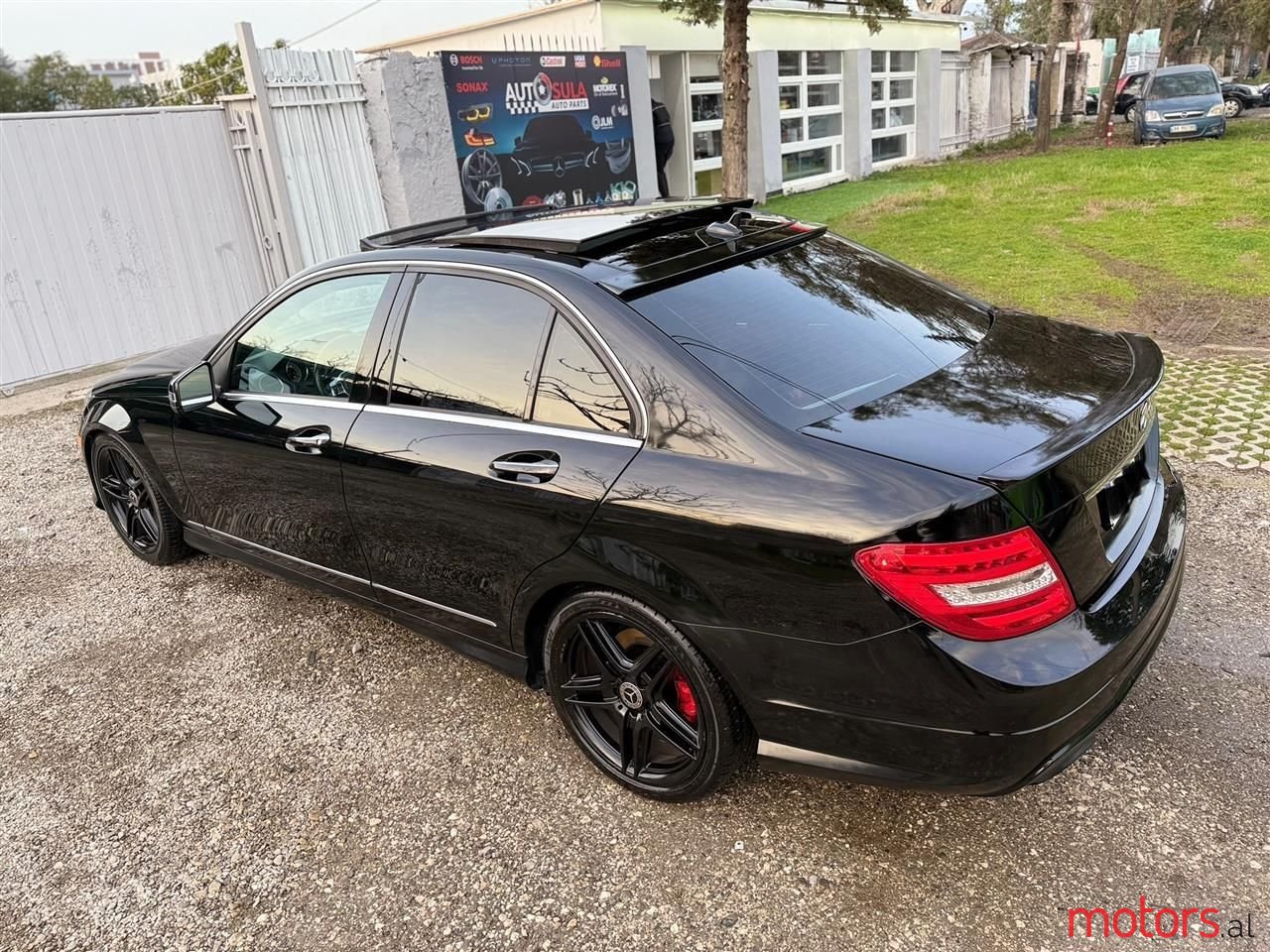 2012' Mercedes-Benz C 250 photo #5