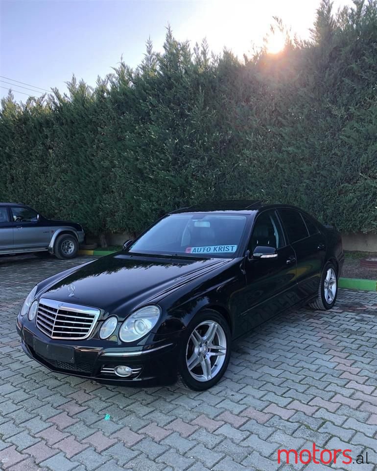 2007' Mercedes-Benz E 320 photo #1