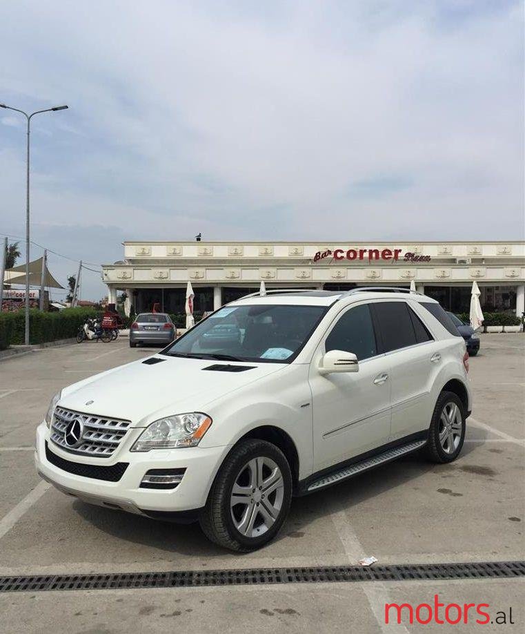 2011' Mercedes-Benz ML 350 photo #1