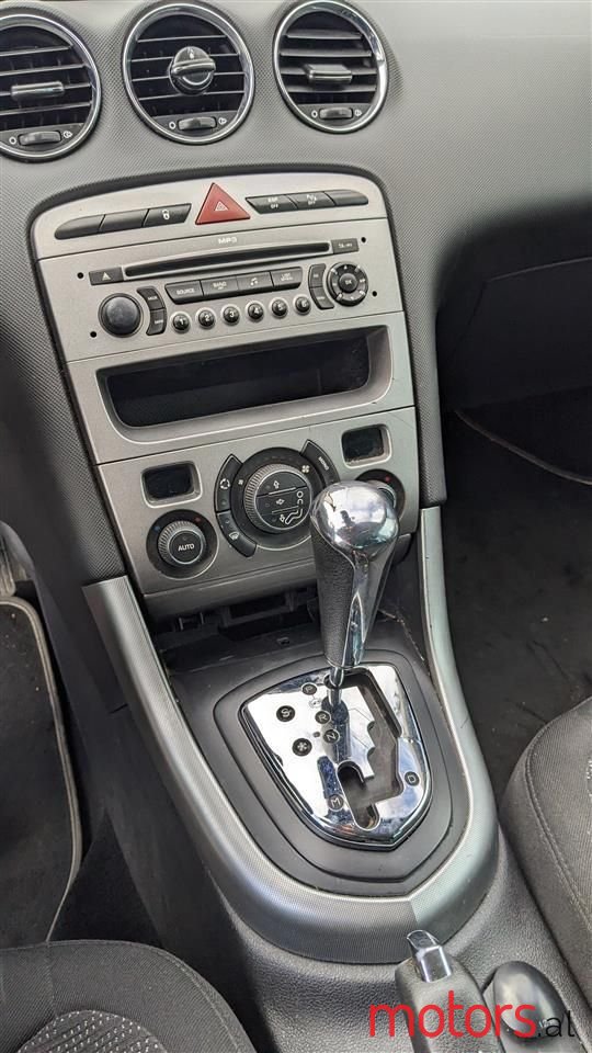 2008' Peugeot 308 photo #6