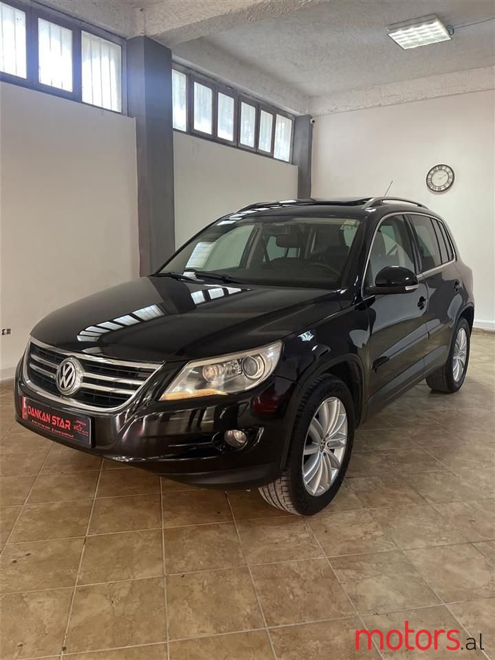 2008' Volkswagen Tiguan photo #1