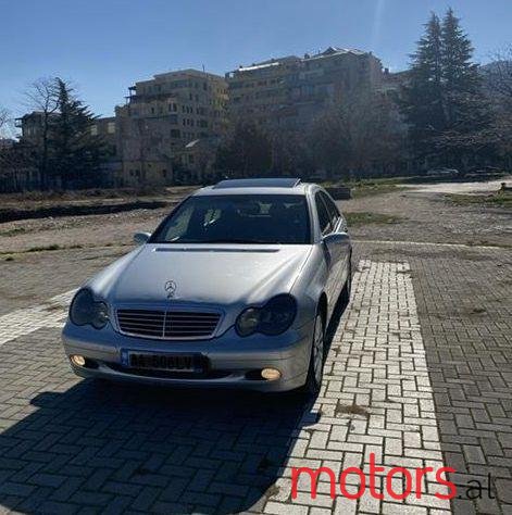 2002' Mercedes-Benz C 220 photo #1