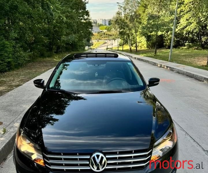 2014' Volkswagen Passat photo #3