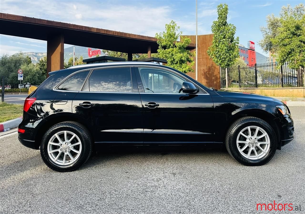 2012' Audi Q5 photo #5