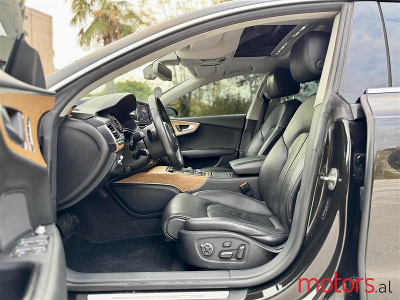 2012' Audi A7 photo #3