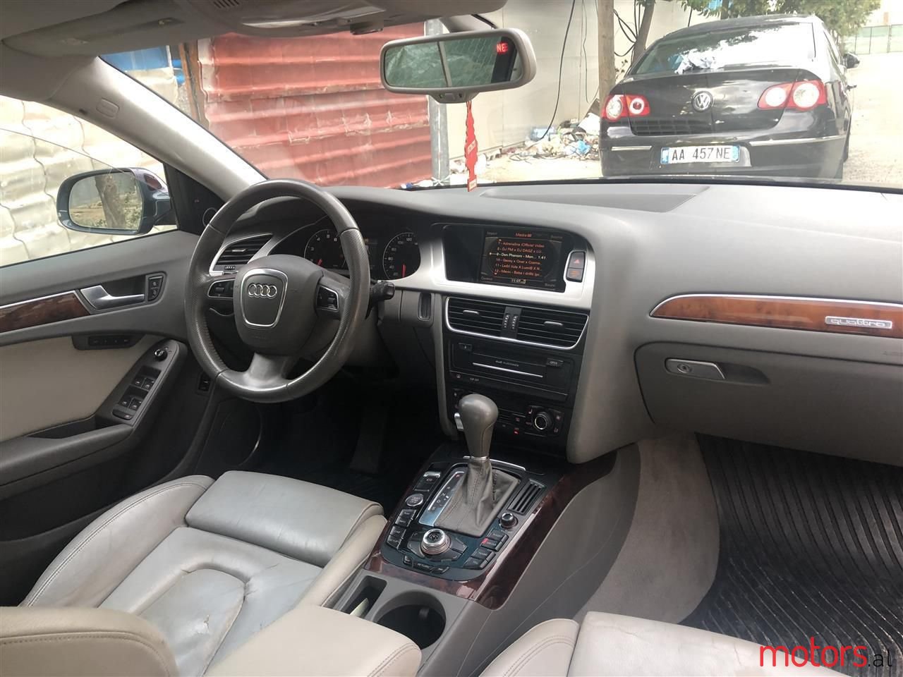 2010' Audi A4 photo #6