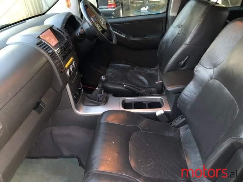 2007' Nissan Navara photo #4