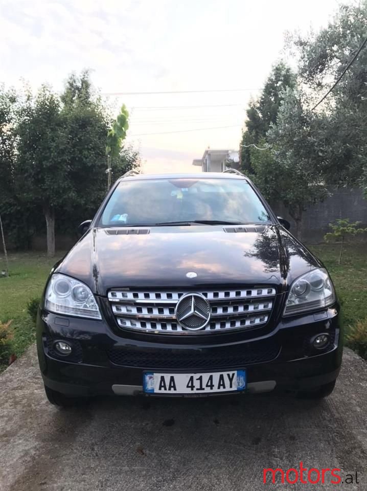 2005' Mercedes-Benz ML 320 photo #2