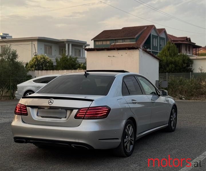 2014' Mercedes-Benz E 220 photo #5