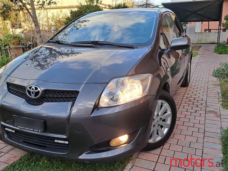 2009' Toyota Auris photo #1