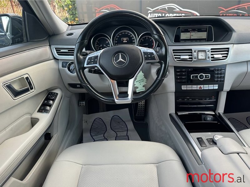 2014' Mercedes-Benz E 220 photo #2