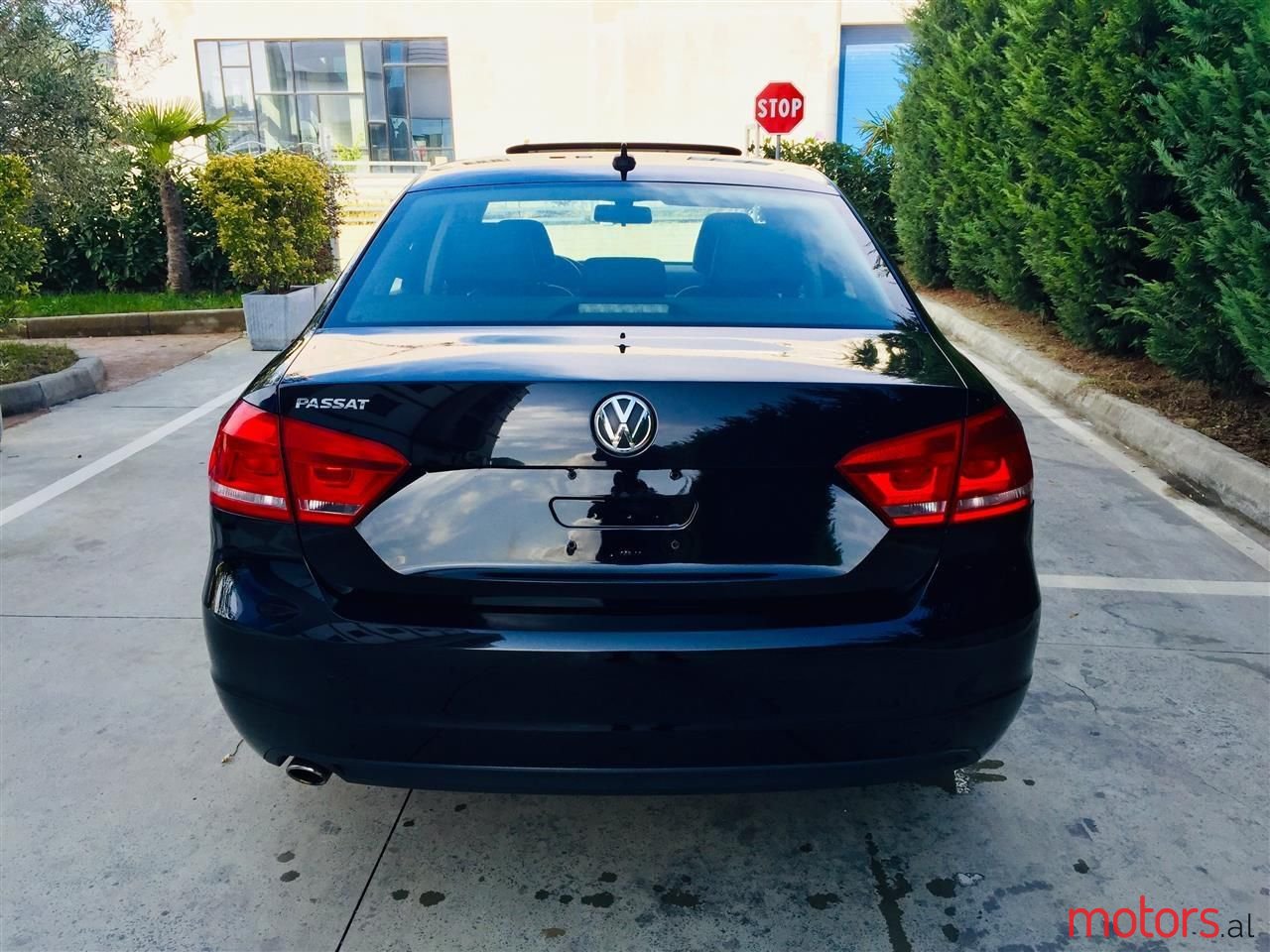 2012' Volkswagen Passat photo #2