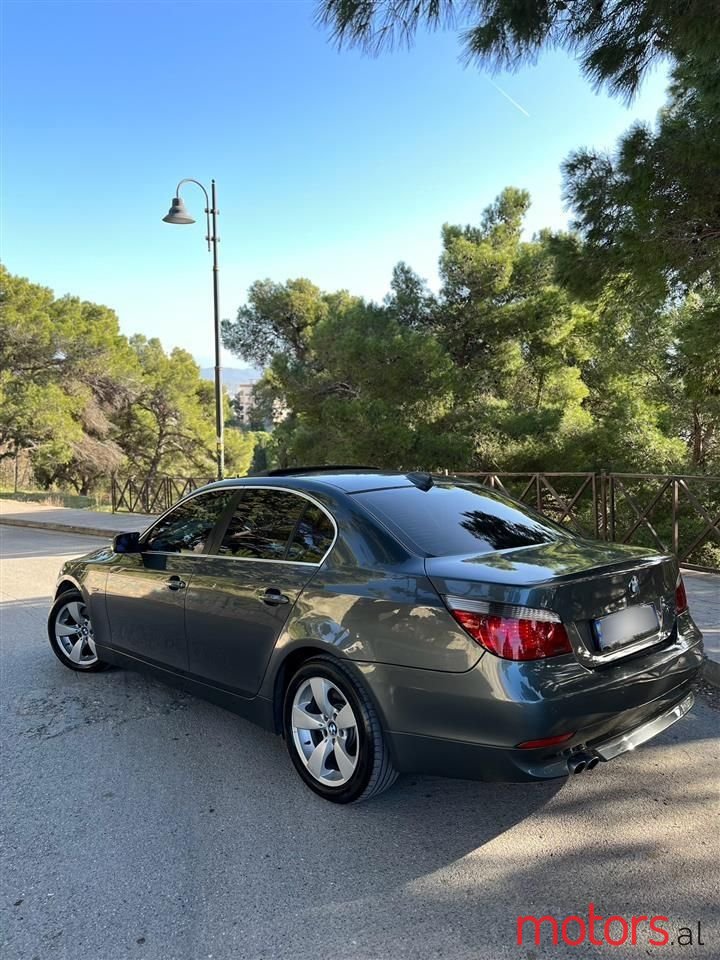 2005' BMW 520 photo #1