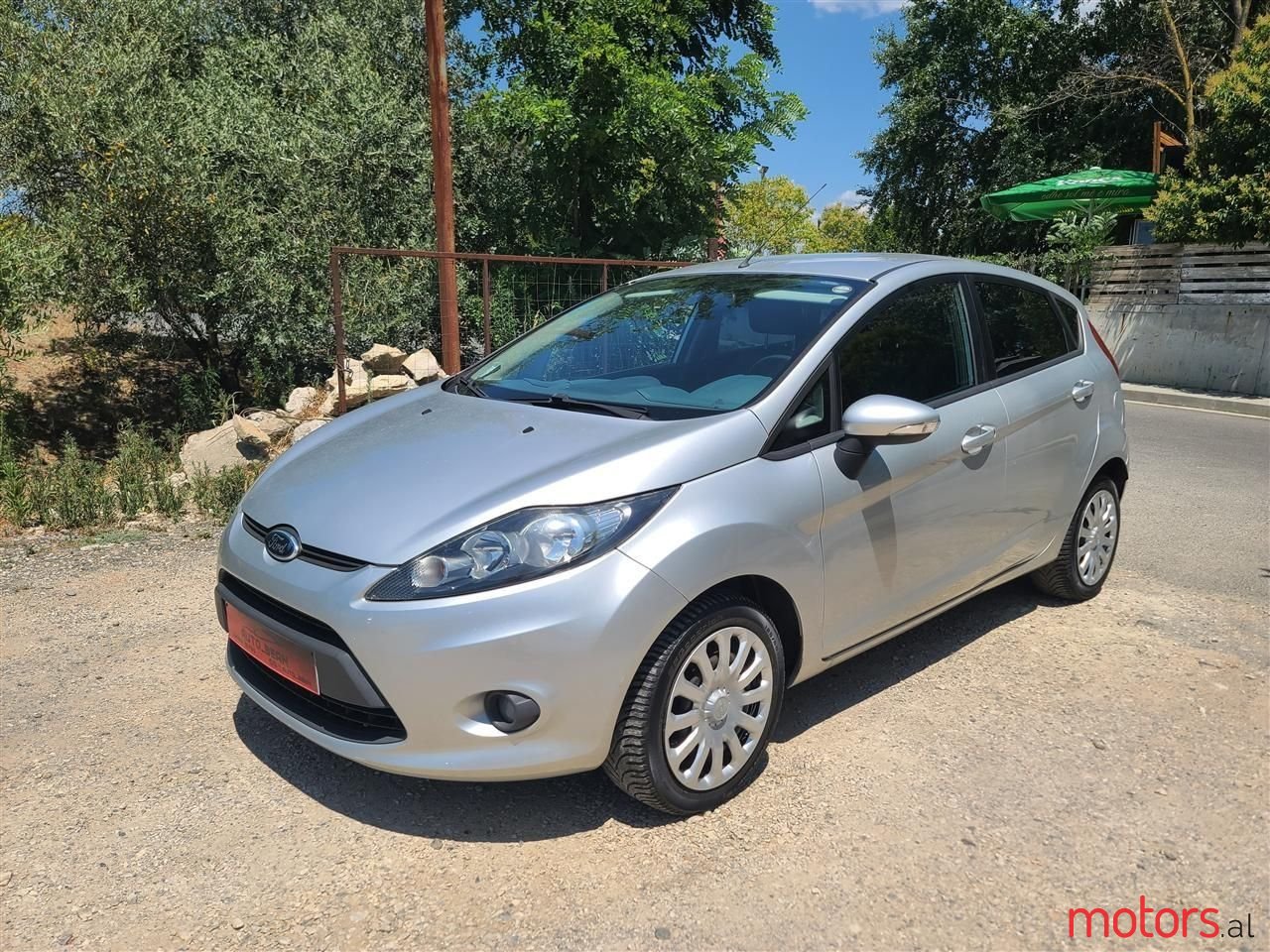 2010' Ford Fiesta photo #4