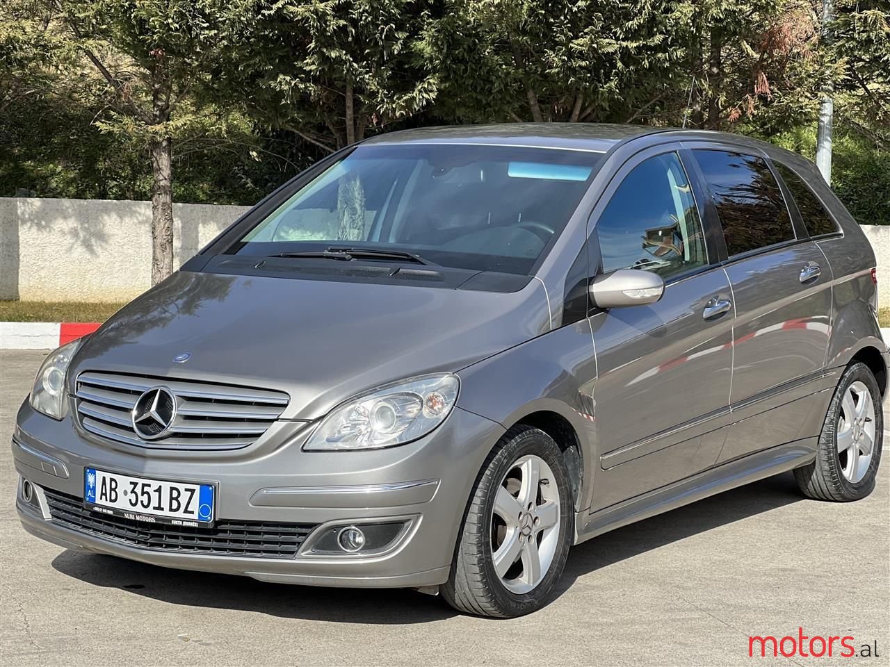 2005' Mercedes-Benz B 180 photo #3