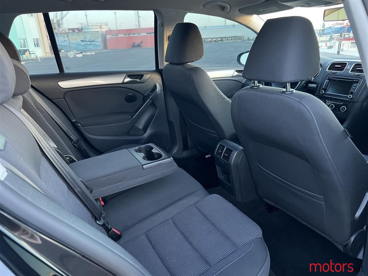 2013' Volkswagen Golf photo #5