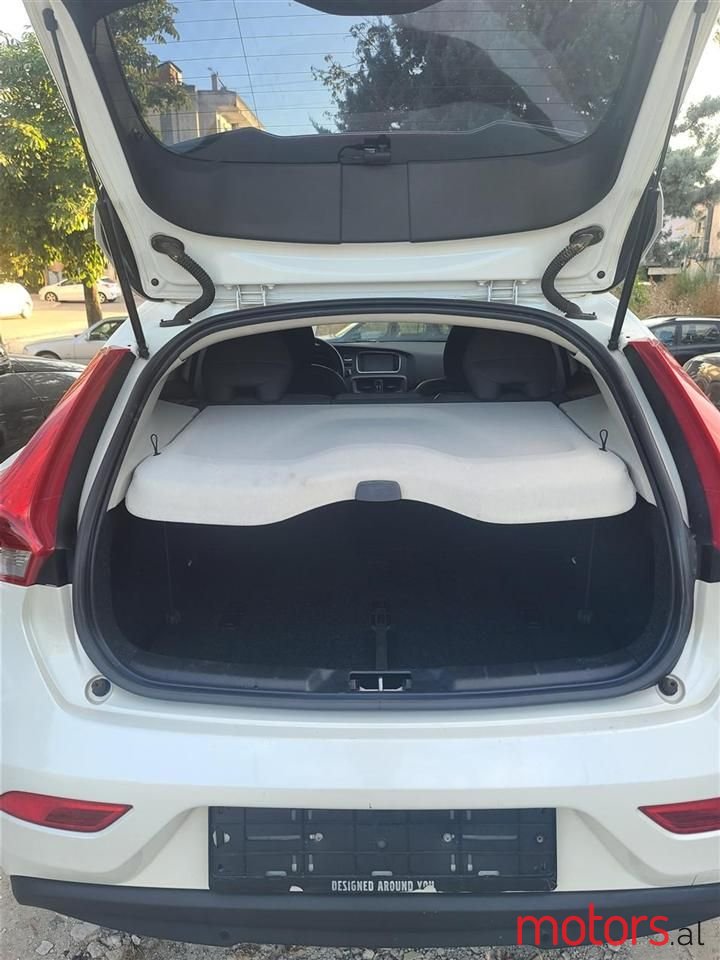 2015' Volvo V40 photo #5