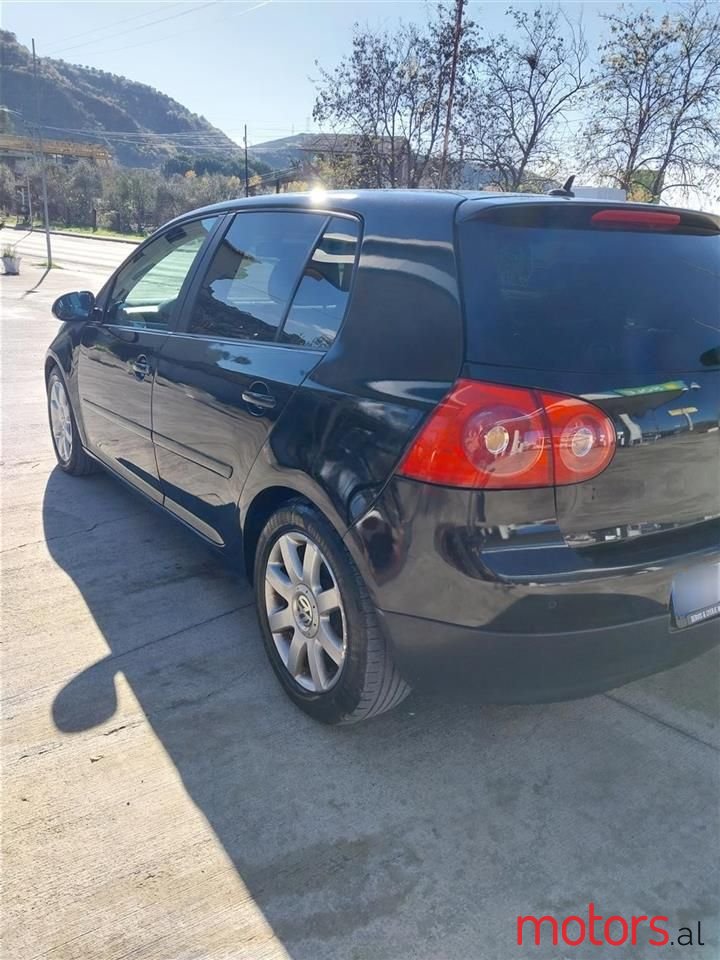 2006' Volkswagen Golf photo #5