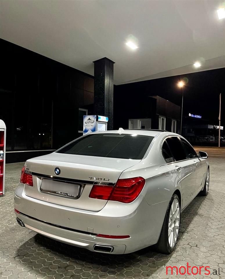 2009' BMW 750 photo #6