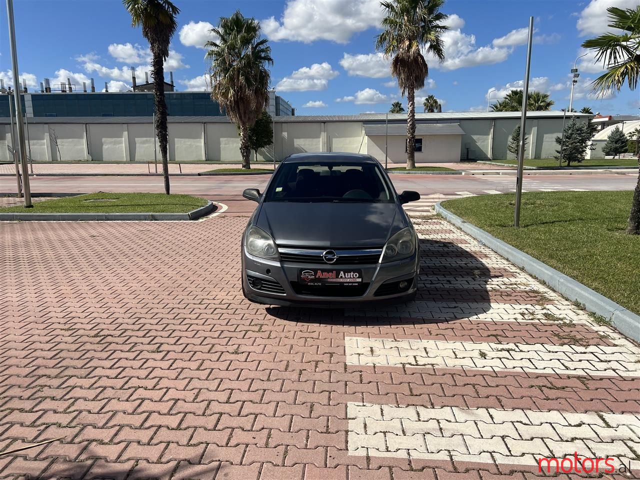 2005' Opel Astra photo #1