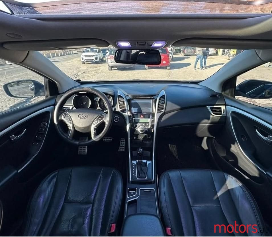 2012' Hyundai i30 photo #2