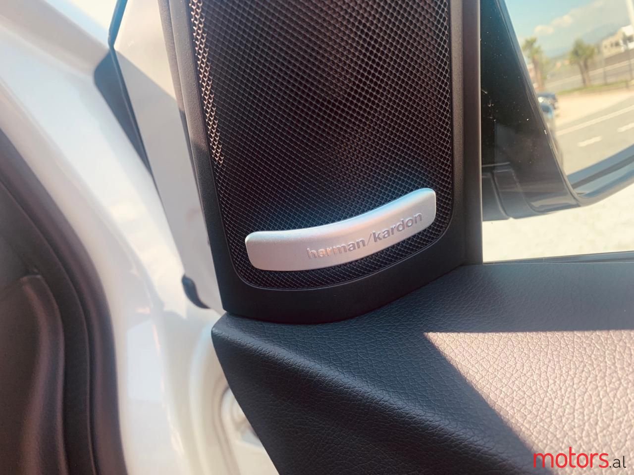 2015' Mercedes-Benz B 180 photo #2