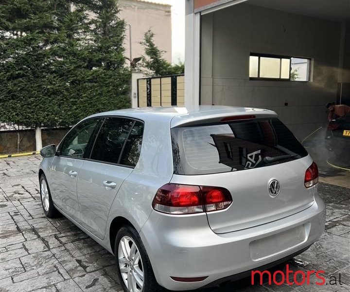 2012' Volkswagen Golf photo #5