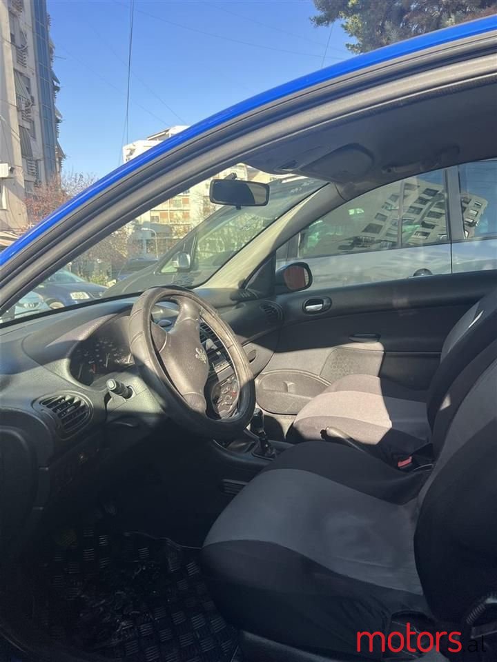 2000' Peugeot 206 photo #5