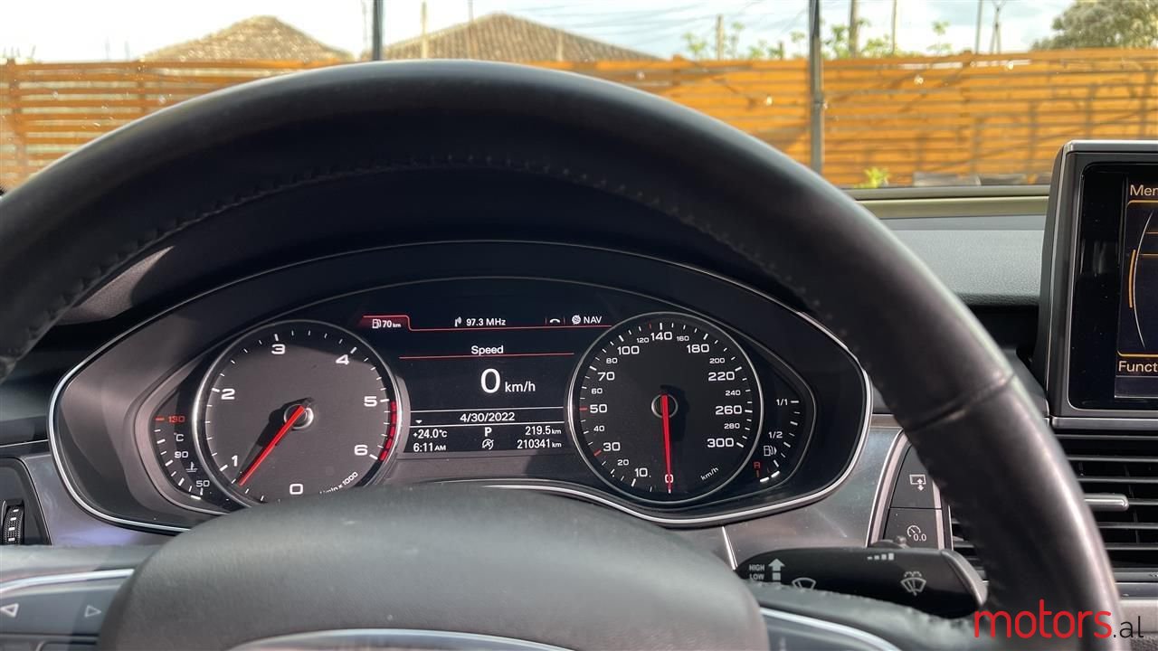 2013' Audi A6 photo #2