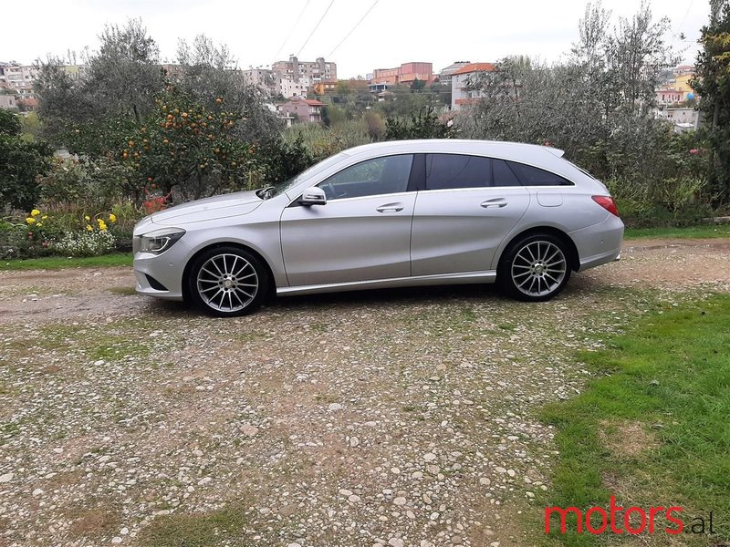 2015' Mercedes-Benz CLA 200 photo #3