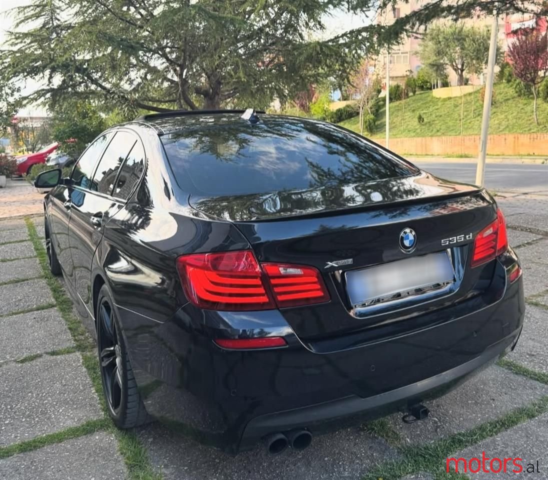 2016' BMW 535 photo #5