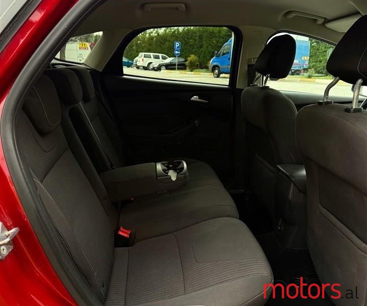 2012' Ford Focus photo #5