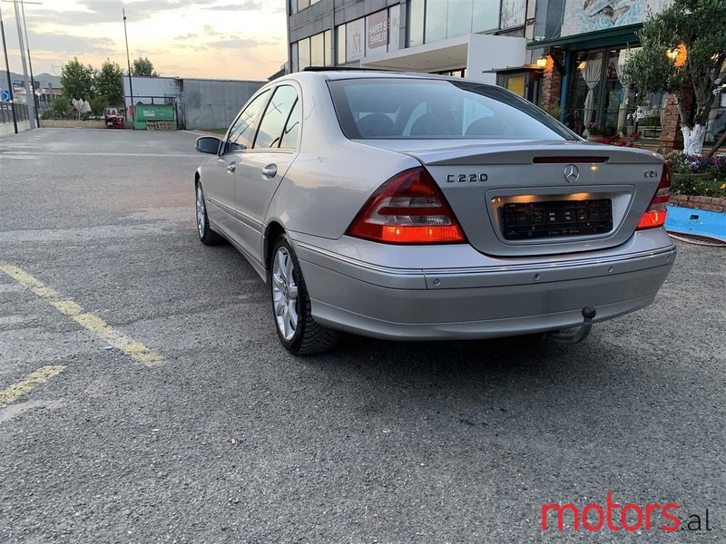 2006' Mercedes-Benz C 220 photo #2