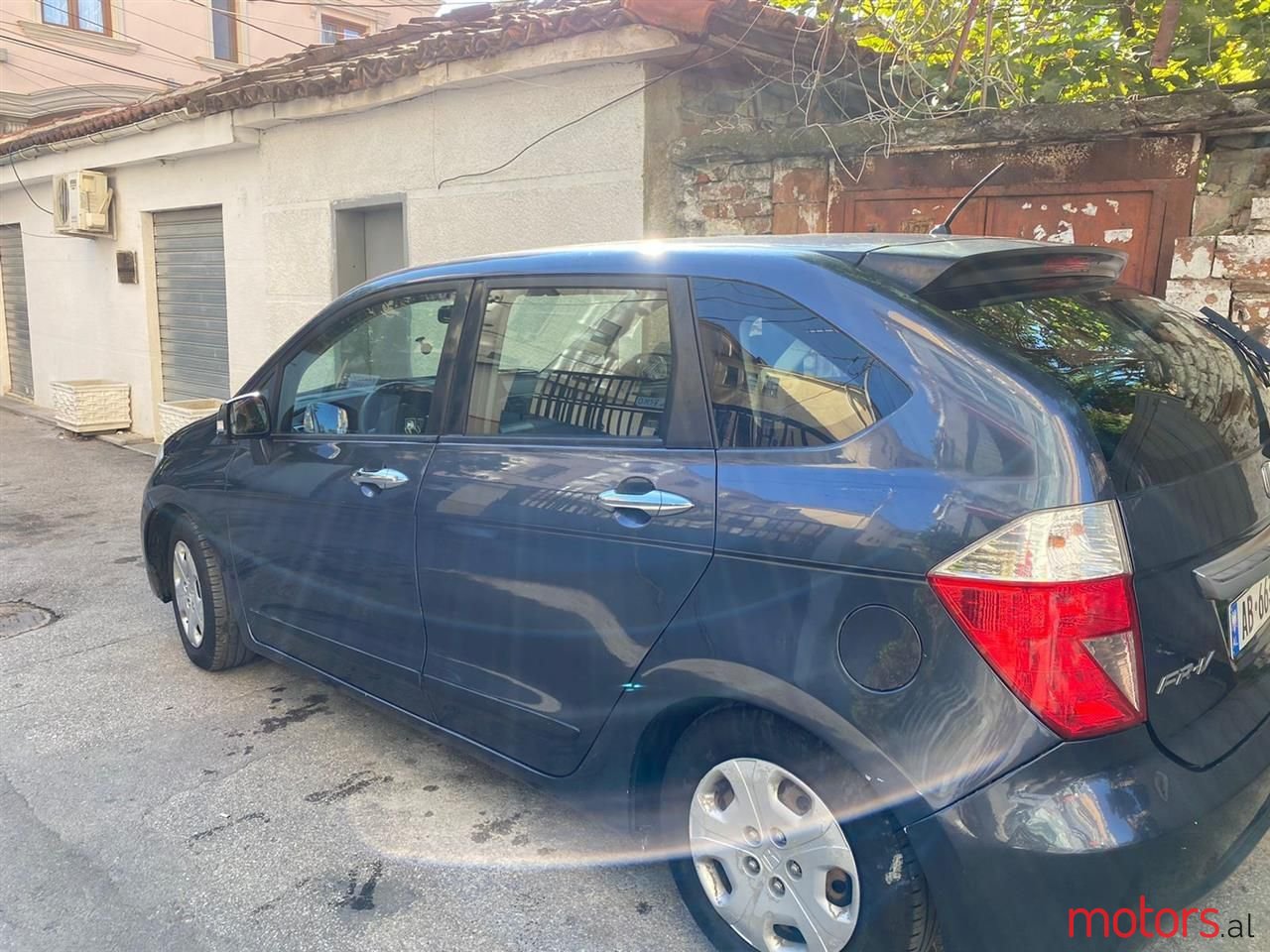 2006' Honda FR-V photo #3