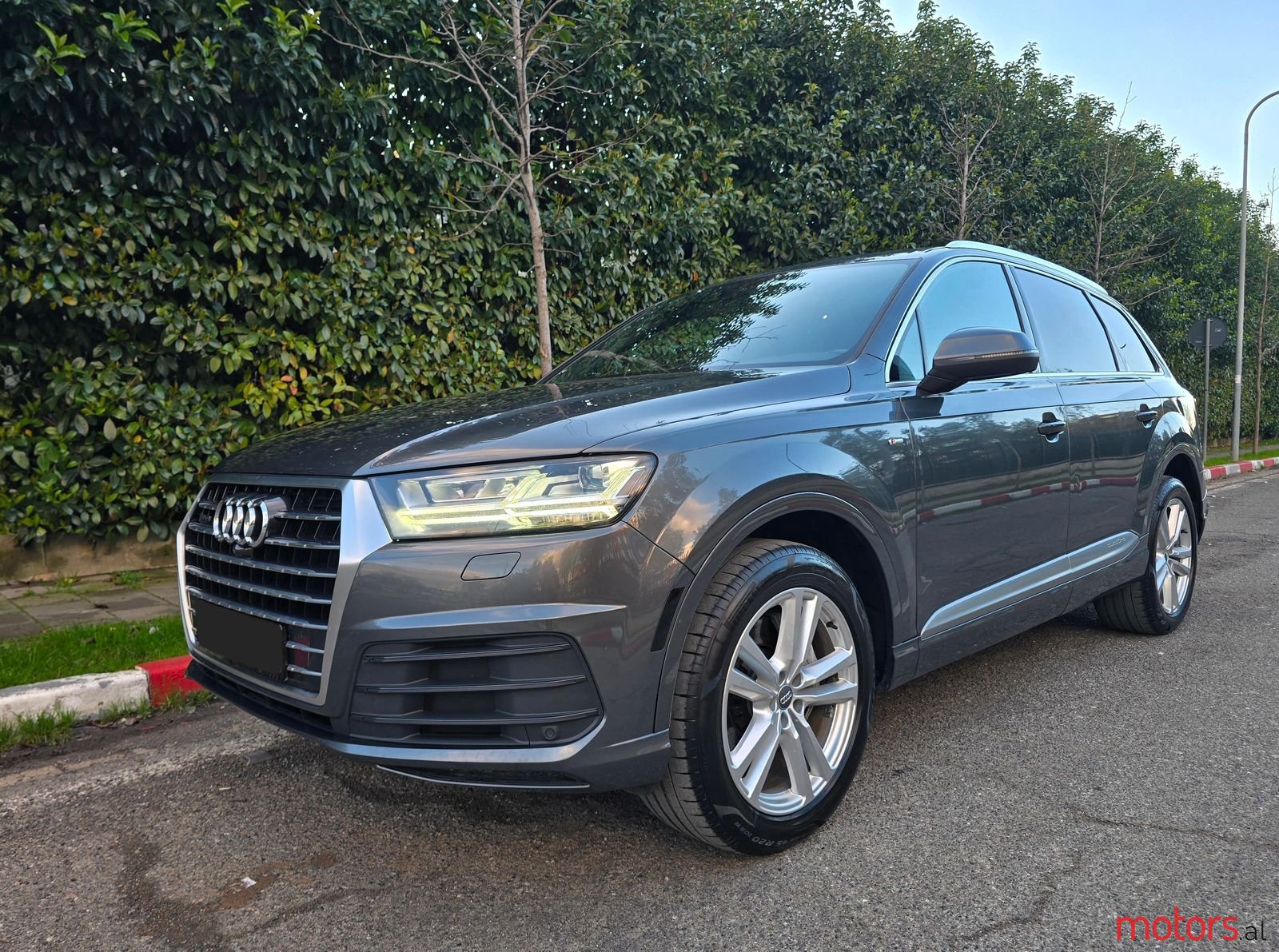 2017' Audi Q7 photo #1