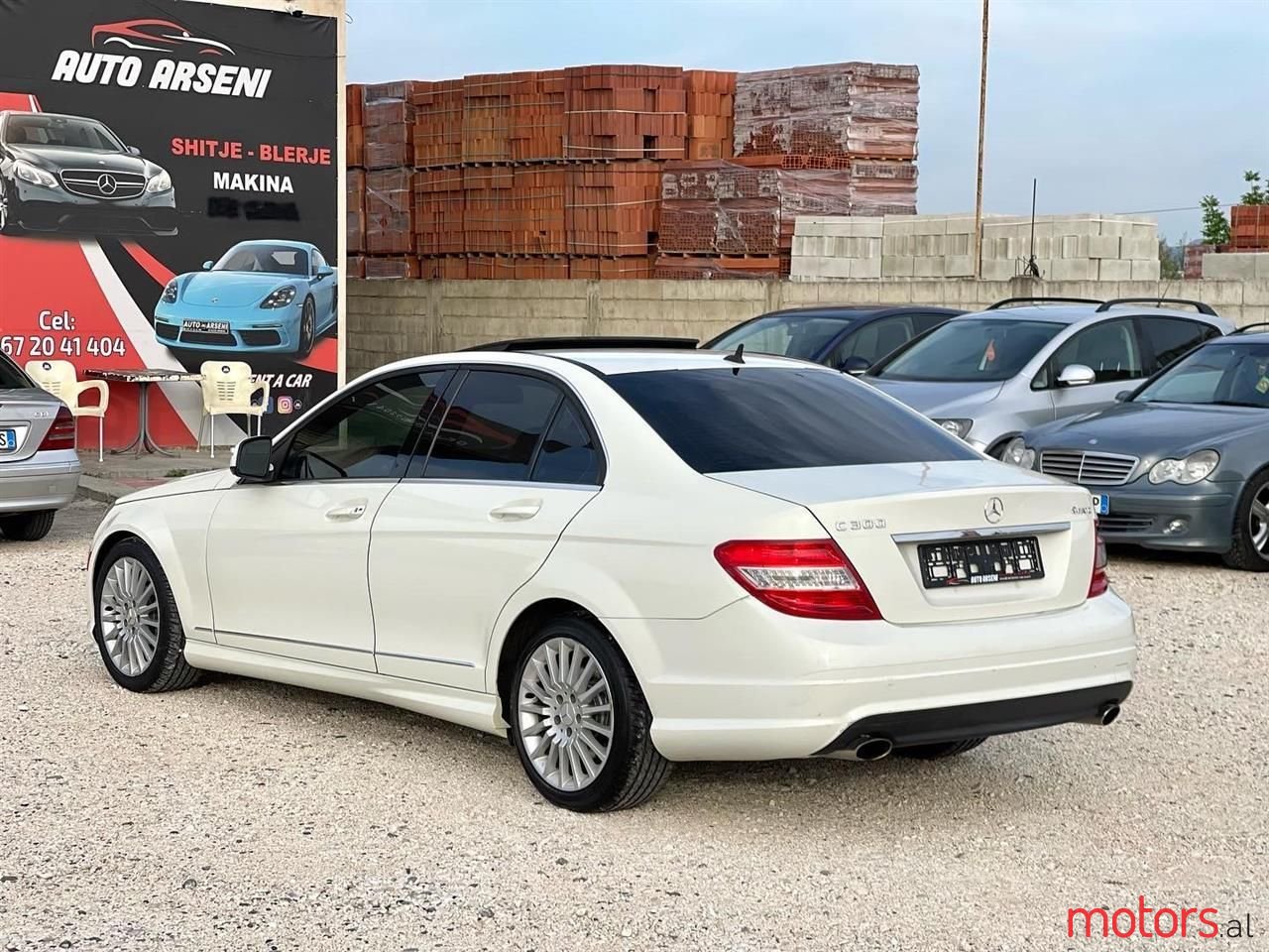 2009' Mercedes-Benz C 300 photo #2