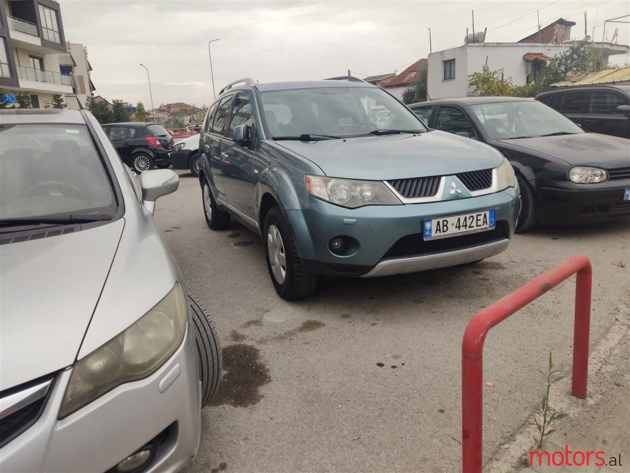 2010' Mitsubishi Outlander photo #3