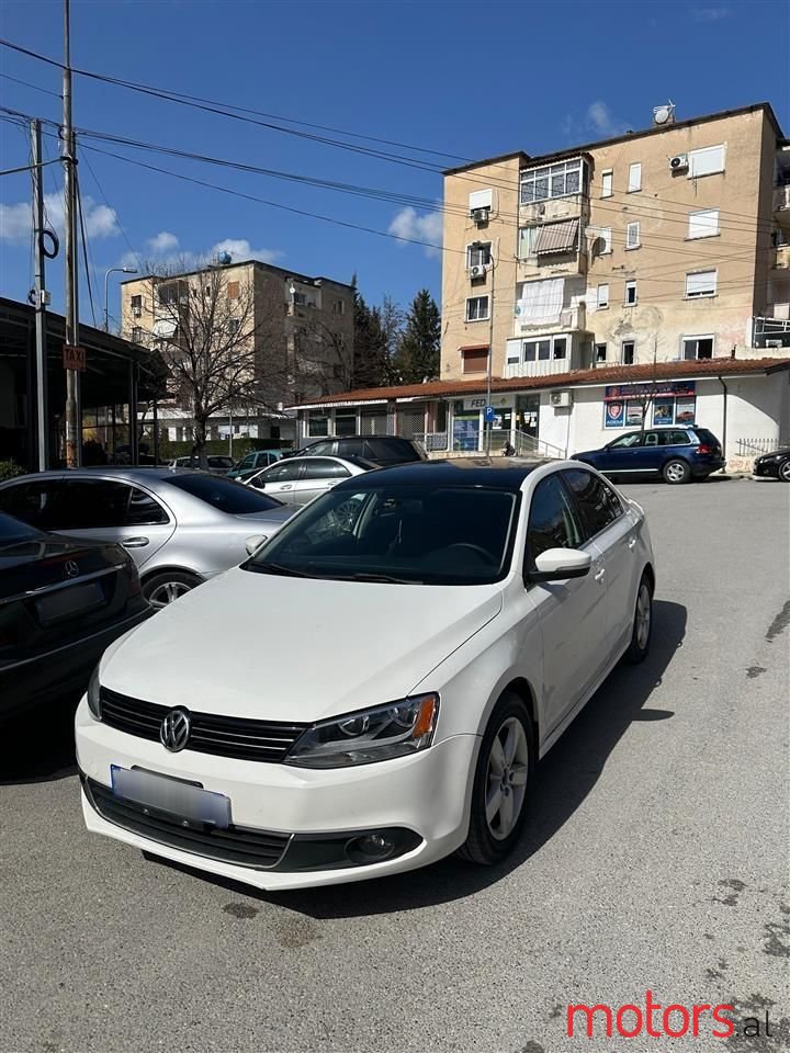 2012' Volkswagen Jetta photo #1