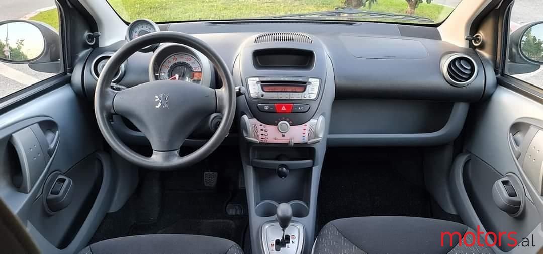 2010' Peugeot 107 photo #3