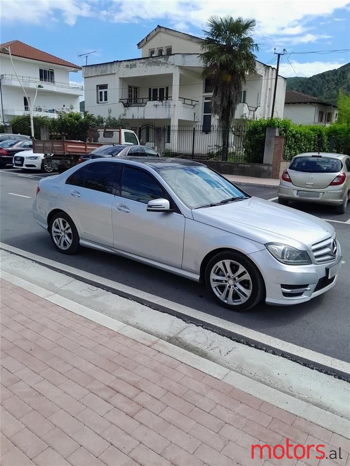 2013' Mercedes-Benz C 220 photo #4