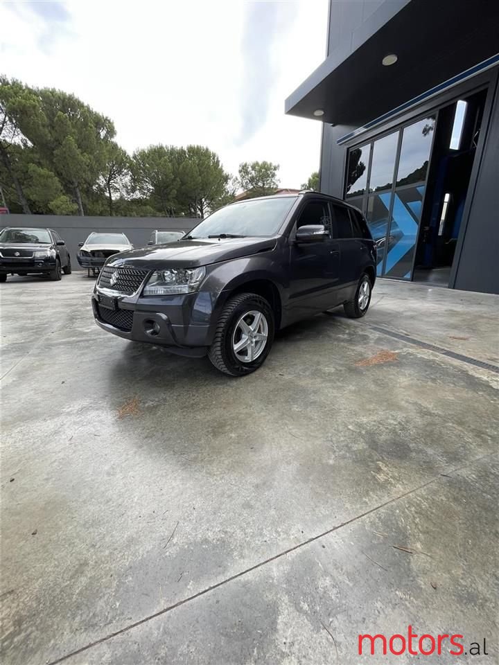 2009' Suzuki Grand Vitara photo #5