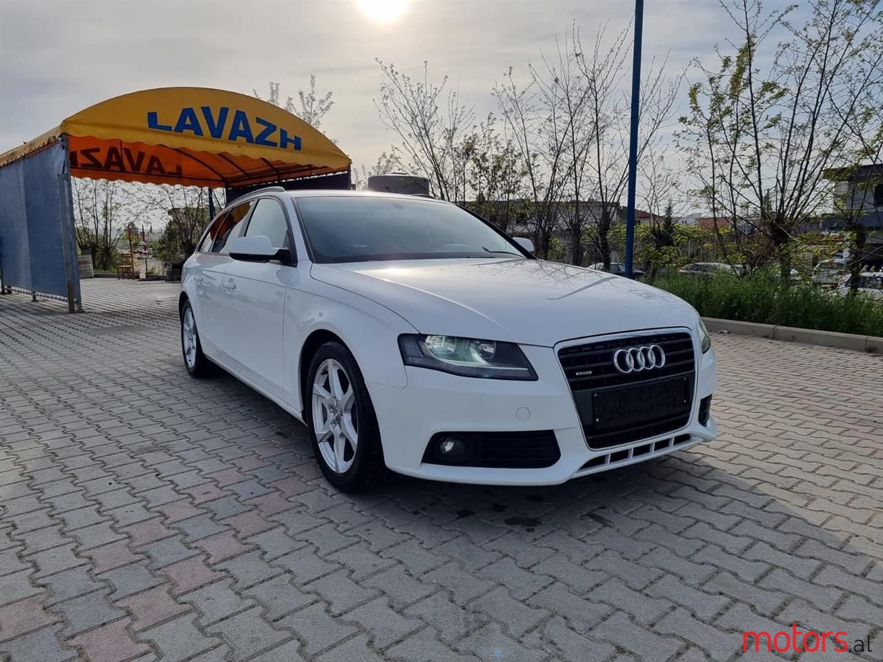 2010' Audi A4 photo #3