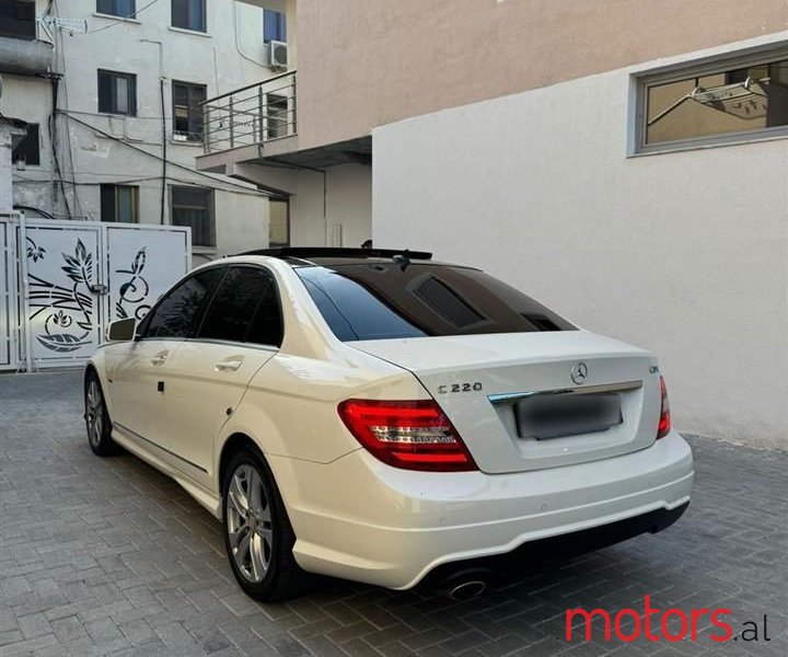 2012' Mercedes-Benz C 220 photo #2