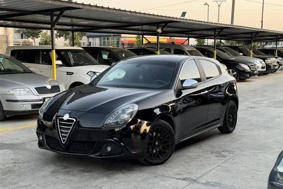 2012' Alfa Romeo Giulietta