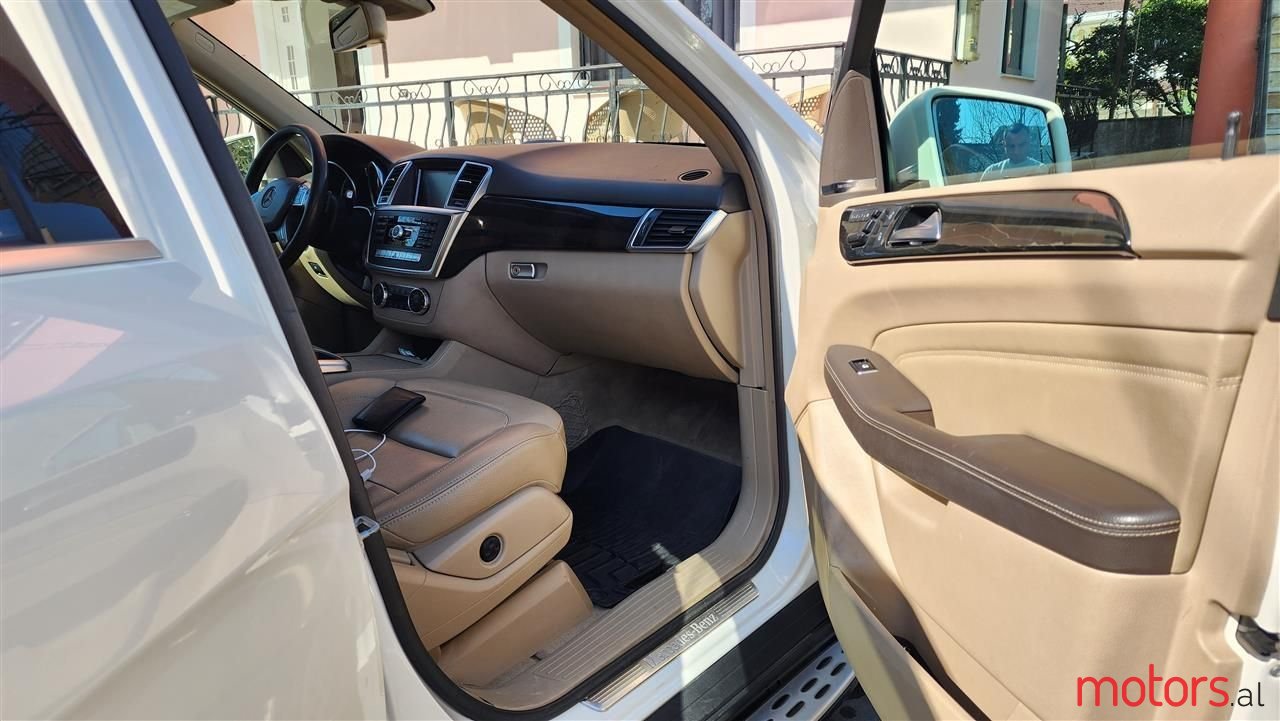 2012' Mercedes-Benz ML 350 photo #6